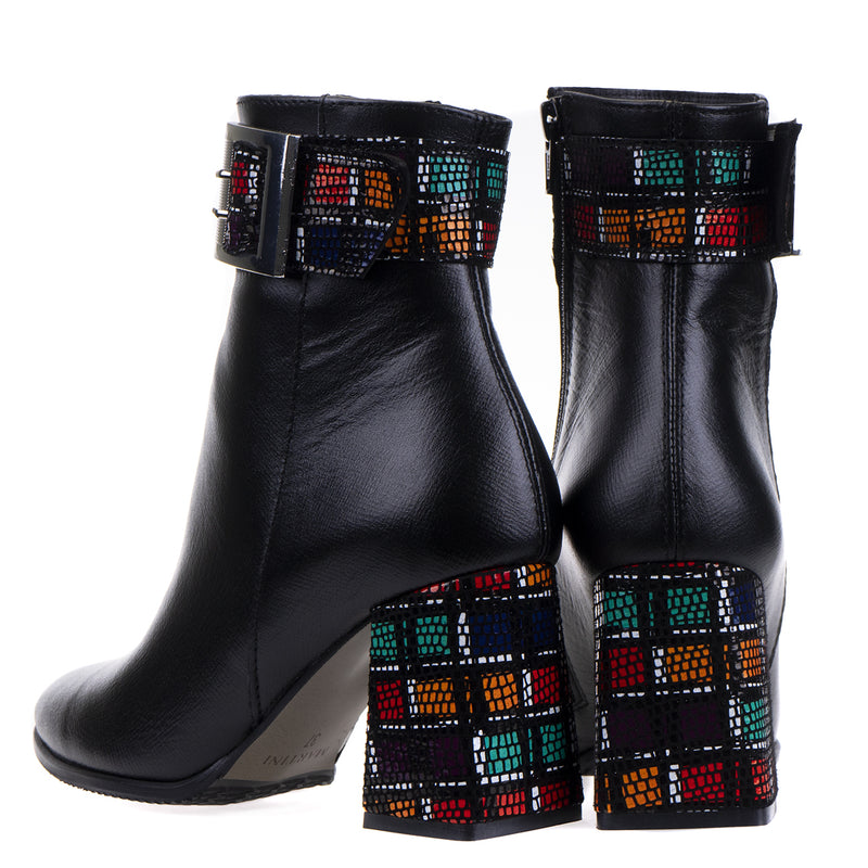 ELEGANT WOMEN'S BOOTS NAYOMI
