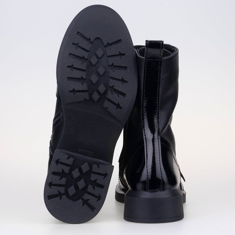 WOMEN'S BOOTS SKYE BLACK