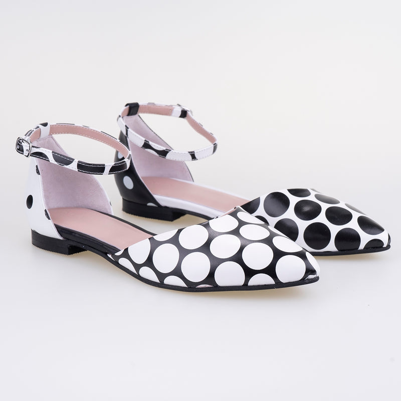 BALLET DANCERS RENIA